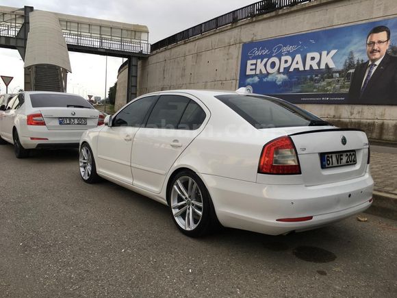 Sahibinden Skoda Octavia 1.6 TDI Elegance 2011 Model