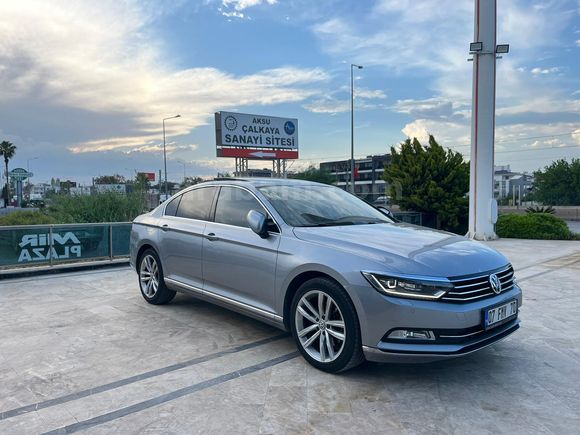 İLK SAHİBİNDEN BOYASIZ DEĞİŞENSİZ 2017 PASSAT HIGHLINE