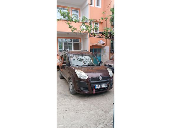 Sahibinden Fiat Doblo Combi 1.3 Multijet Elegance 2011 Model  123200 km Bordo