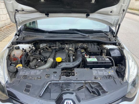 Sahibinden Renault Clio 1.5 dCi SportTourer Joy 2014 Model  144.000 km Beyaz