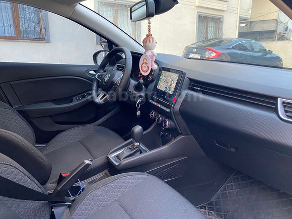 Sahibinden Renault Clio 1.0 TCe Touch 2023 Model 