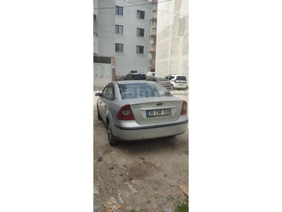 Sahibinden Ford Focus 1.6 TDCi Ghia 2007 Model  297.500 km Gri (Gümüş)
