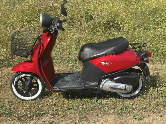 Sahibinden Honda Today 50 2011 Model Muğla 9.000 km Kırmızı Sahibinden Honda Today 50 2011 Model Muğla 9.000 km Kırmızı
