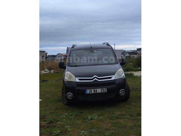 Sahibinden Citroen Berlingo 1.6 HDi Combi X 2012 Model  180.000 km Siyah