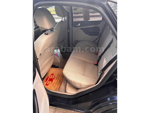 Sahibinden acil Ford Focus 1.6 TDCi Trend 2006 Model 
