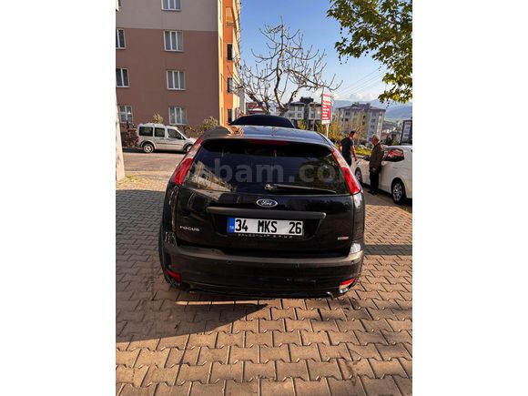 Sahibinden acil Ford Focus 1.6 TDCi Trend 2006 Model 