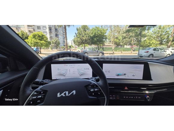 Sahibinden HATASIZ Kia EV6 Long Range GT Line 2023 Nisan trafiğe çıkışlı 2022 Model  47.000 km Siyah