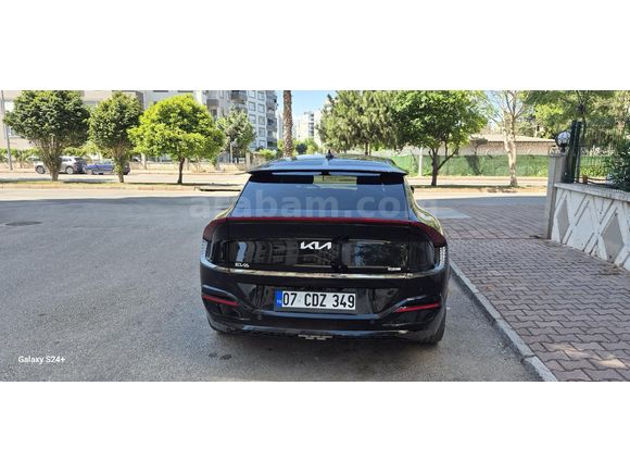 Sahibinden HATASIZ Kia EV6 Long Range GT Line 2023 Nisan trafiğe çıkışlı 2022 Model  47.000 km Siyah