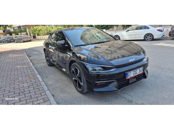 Sahibinden HATASIZ Kia EV6 Long Range GT Line 2023 Nisan trafiğe çıkışlı 2022 Model  47.000 km Siyah