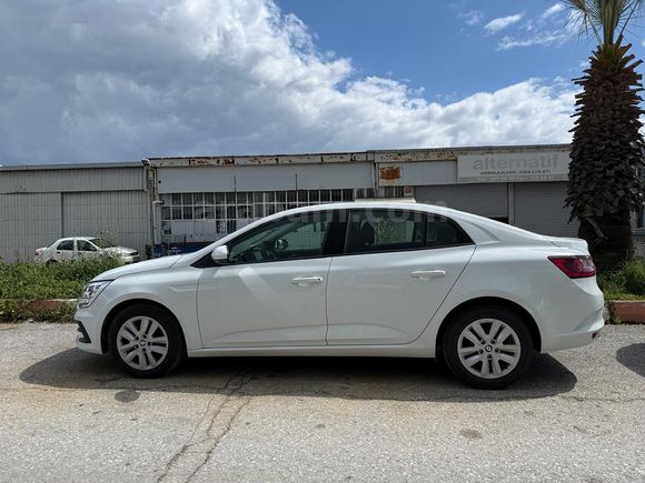 Sahibinden Renault Megane 1.3 TCe Touch 2025 Model 
