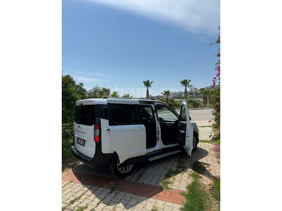Sahibinden Servis Garantili Ford Tourneo Courier 1.0 EcoBoost Titanium 2024 Model
