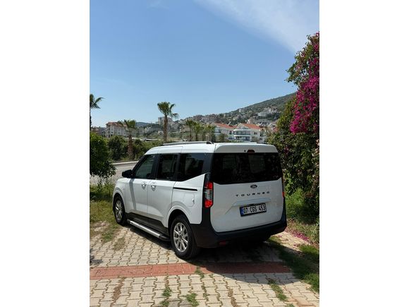 Sahibinden Servis Garantili Ford Tourneo Courier 1.0 EcoBoost Titanium 2024 Model