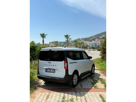 Sahibinden Servis Garantili Ford Tourneo Courier 1.0 EcoBoost Titanium 2024 Model