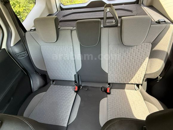 Sahibinden Servis Garantili Ford Tourneo Courier 1.0 EcoBoost Titanium 2024 Model