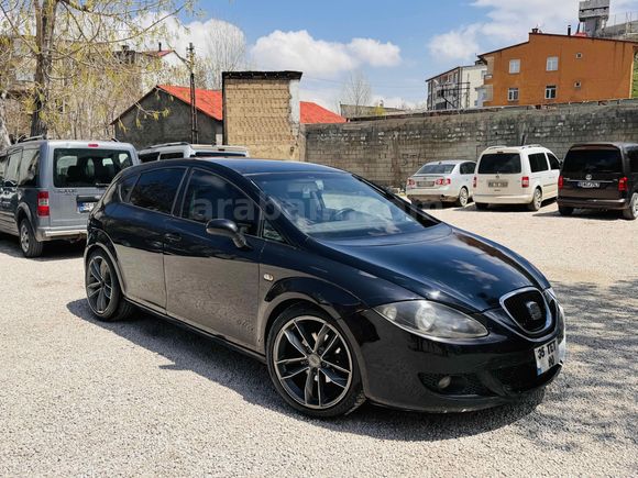 Sahibinden Seat Leon 1.6 Stylance 2006 Model  230.000 km Siyah