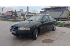 Sahibinden Opel Vectra 1.6 GL 1998 Model  237000 km Yeşil