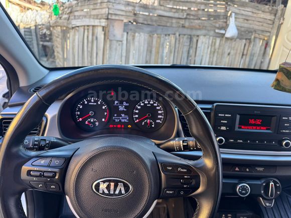 Sahibinden Kia Rio 1.4 CVVT Elegance 2018 Model Diyarbakır 73.000 km Beyaz