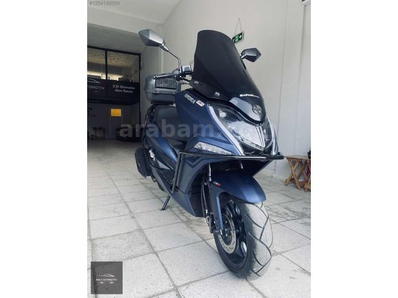 2023 MODEL 900 km