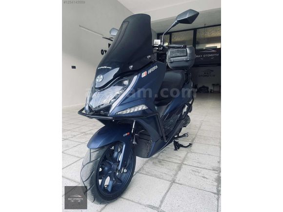 2023 MODEL 900 km