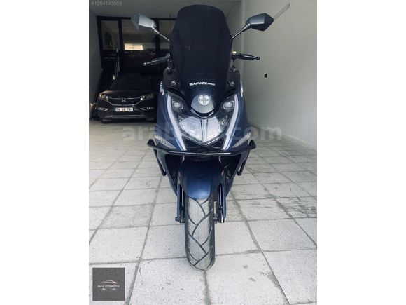 2023 MODEL 900 km