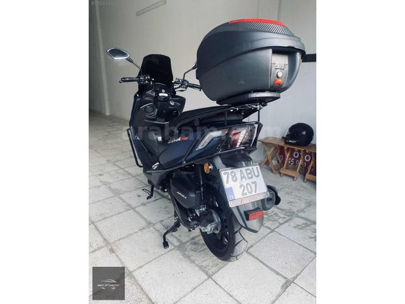 2023 MODEL 900 km