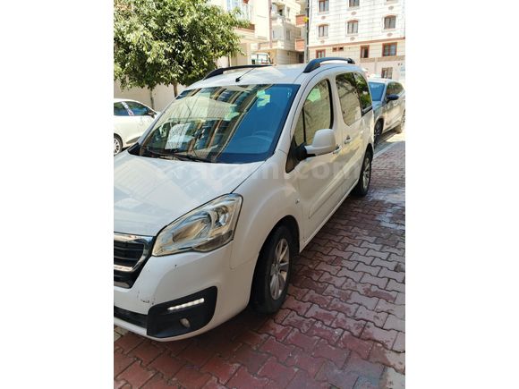 Sahibinden Peugeot Partner 1.6 HDI Allure 2018 Model  217.000 km Beyaz