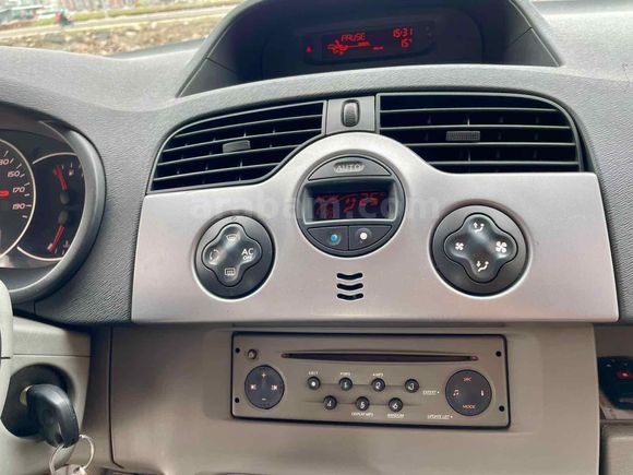 Sahibinden Renault Kangoo Multix 1.5 dCi Expression 2009 Model 