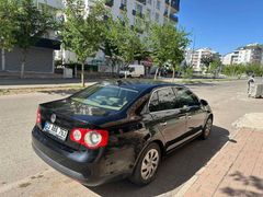 Sahibinden Volkswagen Jetta 1.6 Primeline 2010 Model  150.000 km Siyah