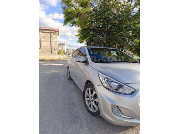 Sahibinden Hyundai Accent Blue 1.6 CRDI Mode Plus 2015 Model