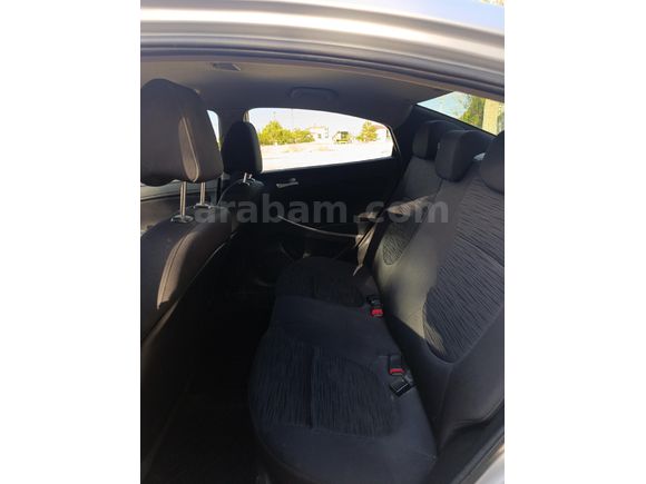 Sahibinden Hyundai Accent Blue 1.6 CRDI Mode Plus 2015 Model