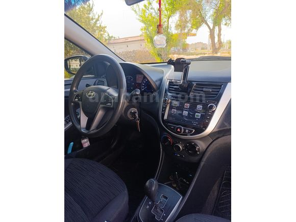 Sahibinden Hyundai Accent Blue 1.6 CRDI Mode Plus 2015 Model