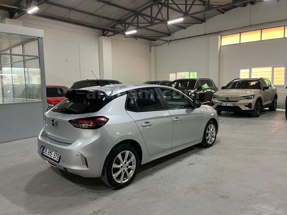 Öğretmenden Opel Corsa 1.2 Edition 2023 Model 