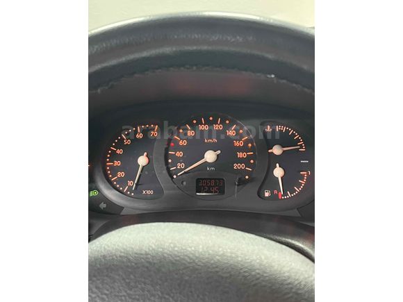 Sahibinden Renault Clio 1.4 RT 1999 Model Konya