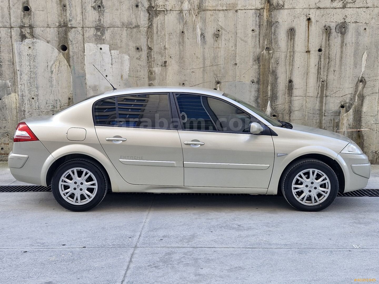 Galeriden Renault Megane 1.5 dCi Extreme 2008 Model İzmir 103.000 km Kahverengi 4