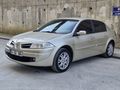 ARAÇ İSTANBULDA 100.000 KM DE MEGANE 1.5 DİZEL MANUEL