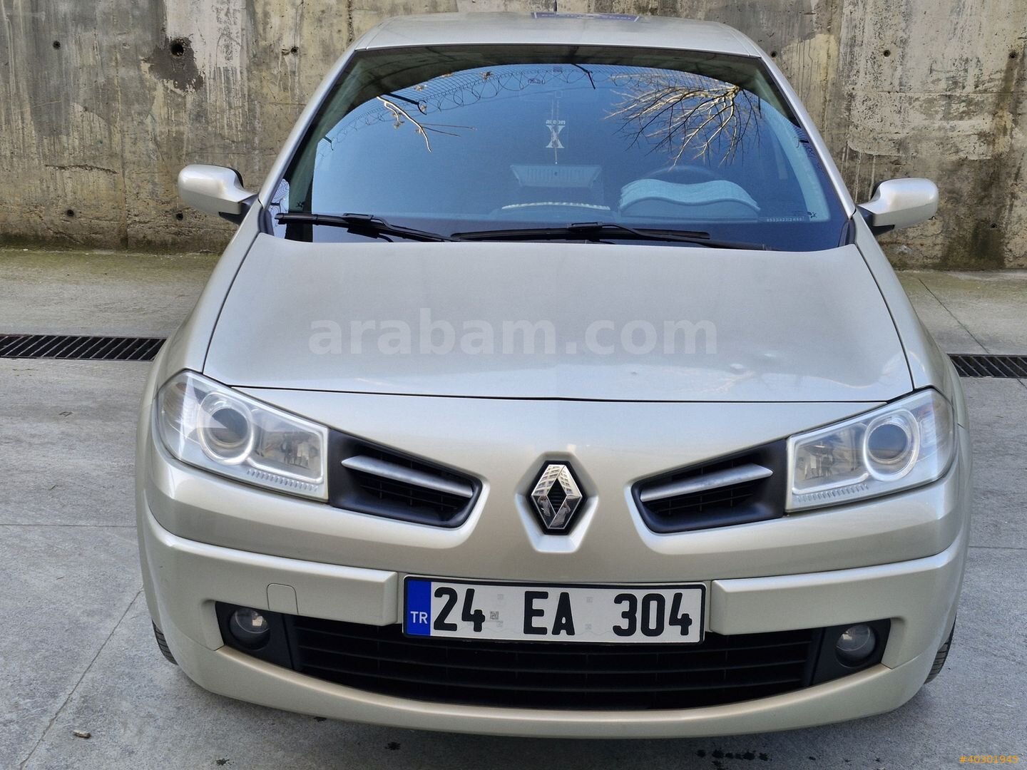 Galeriden Renault Megane 1.5 dCi Extreme 2008 Model İzmir 103.000 km Kahverengi 2