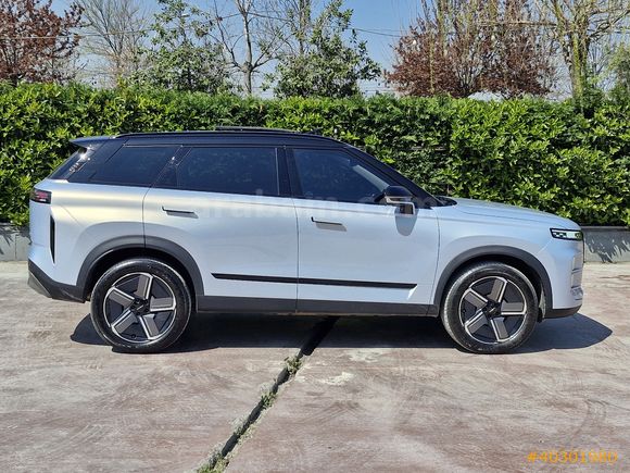 ARAÇ İSTANBULDA HATASIZ BOYASIZ ÇİFT RENK 7.000 KM EVOLVE 2025