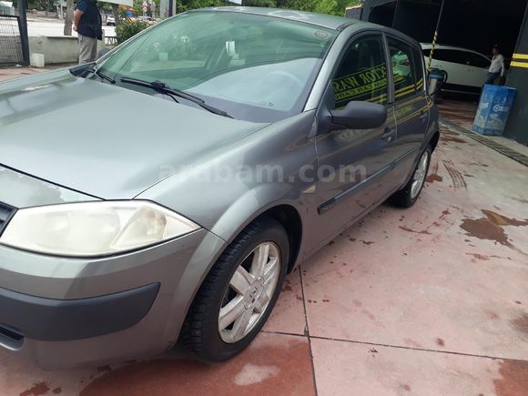 Sahibinden Renault Megane 1.4 Authentique 2004 Model  228.120 km Yeşil (metalik)