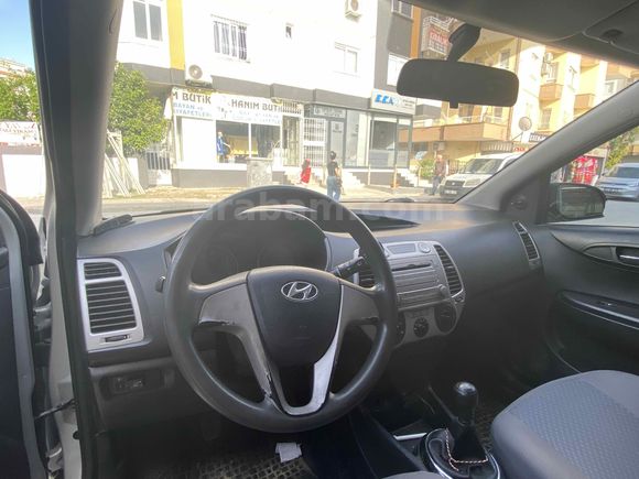 Sahibinden Hyundai i20 1.2 MPI Team 2012 Model 