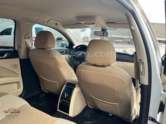 HATASIZ BOYASIZ HASAR KAYITSIZ SKODA SÜPERB MANUEL
