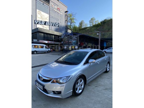 Sahibinden Honda Civic 1.6i VTEC Elegance 2012 Model 