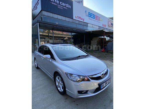 Sahibinden Honda Civic 1.6i VTEC Elegance 2012 Model 