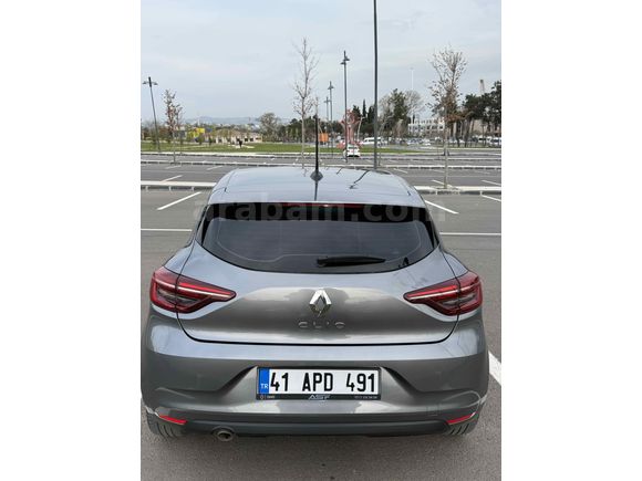 Sahibinden Renault Clio 1.0 TCe Joy 2023 Model