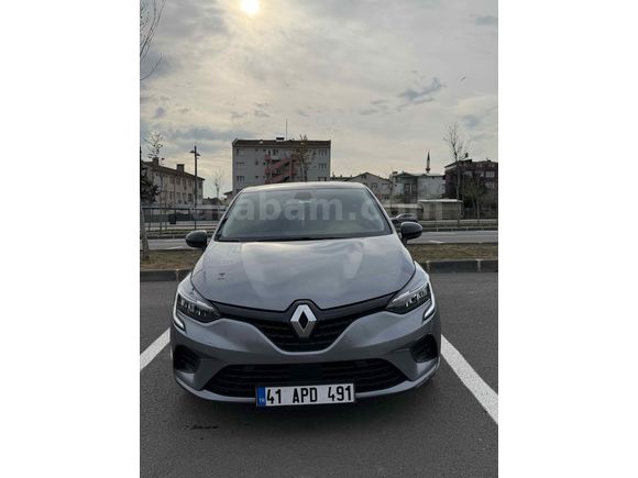 Sahibinden Renault Clio 1.0 TCe Joy 2023 Model