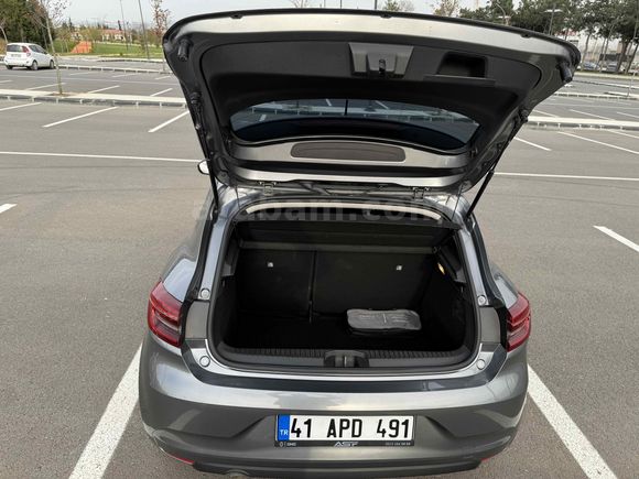 Sahibinden Renault Clio 1.0 TCe Joy 2023 Model