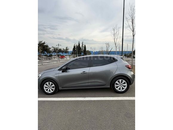 Sahibinden Renault Clio 1.0 TCe Joy 2023 Model