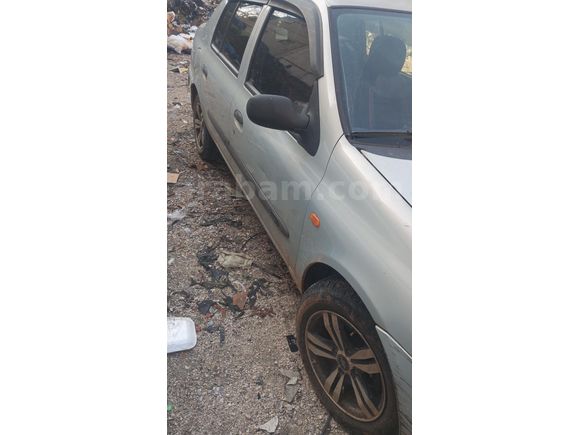 Sahibinden Renault Clio 1.4 Alize 2004 Model