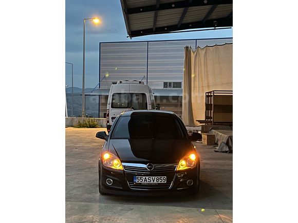 Opel Astra 1.3 CDTI Essentia konfor 2011 Model  210.000 