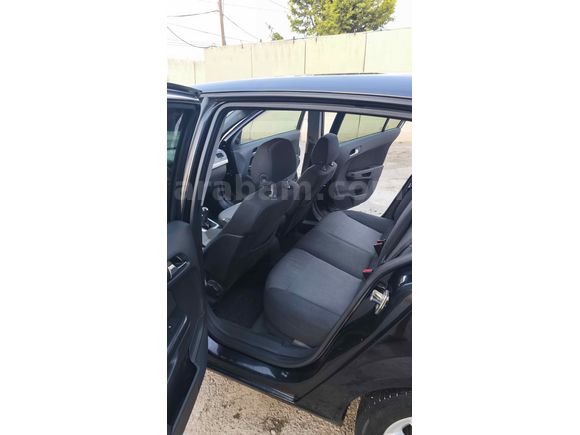 Opel Astra 1.3 CDTI Essentia konfor 2011 Model  210.000 