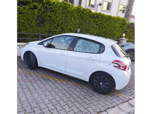 Sahibinden Peugeot 208 1.0 VTi Access 2013 Model